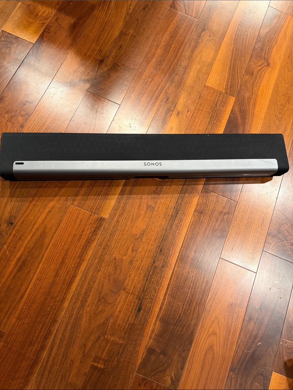 Sonos Soundbar in Black and Silver Trim